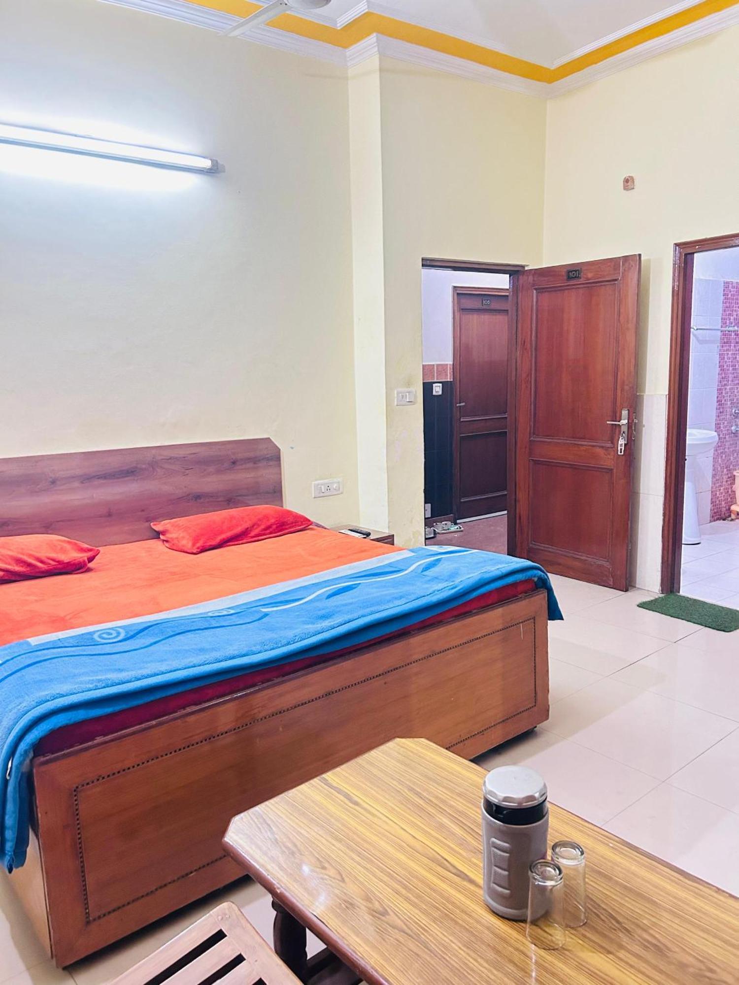 Sunrise Hotel Jalandhar Exterior foto